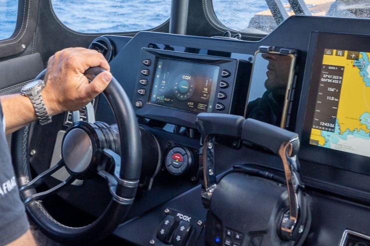 Cox helm installation with a Murphy PowerView display, steering wheel and controls